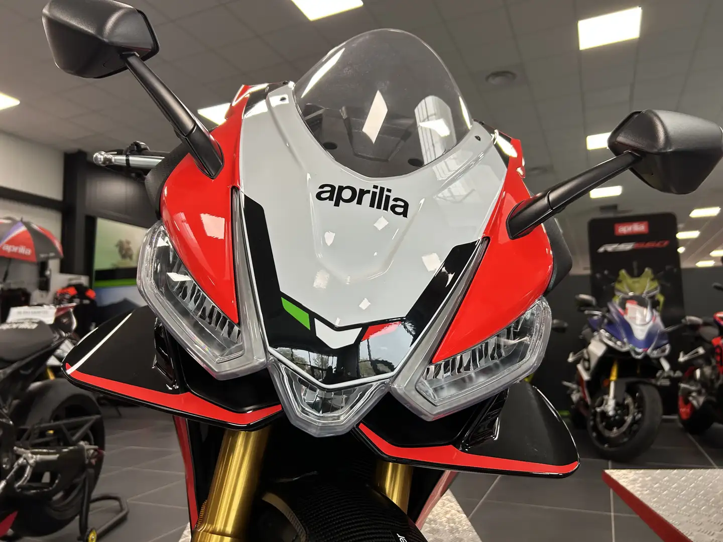 Aprilia RSV4 Negru - 2