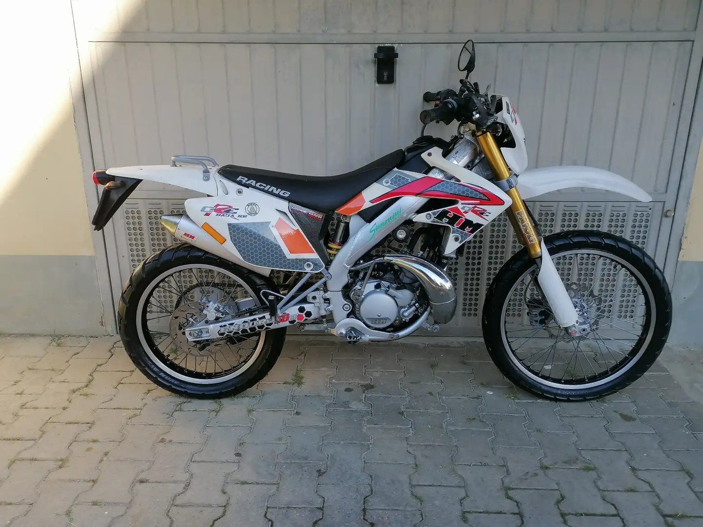 HM HM 50 CRE Biały - 2