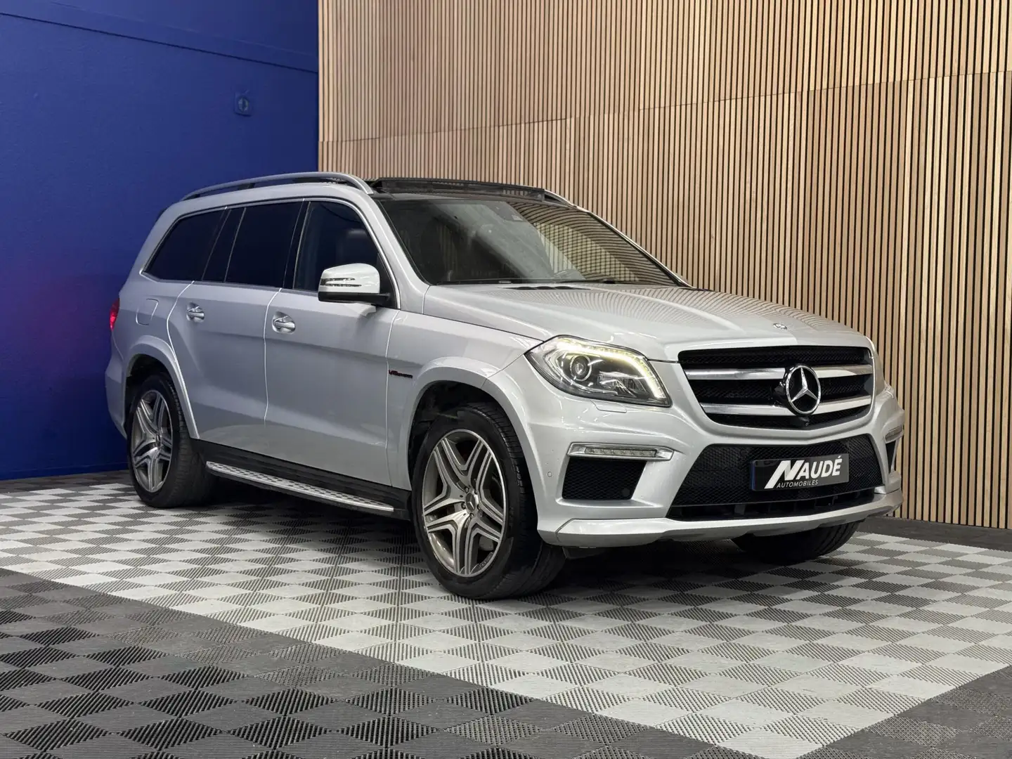 Mercedes-Benz GL 63 AMG 63 AMG V8 557 CH 7G-Tronic 7 PLACES 4 MATIC DESIGN Grey - 1