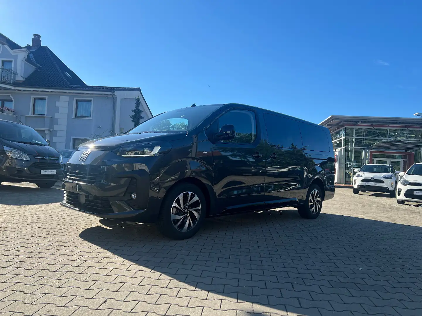 Fiat Ulysse L3 180 BlueHDi LED Navi AHK Kamera Sitzh. Gris - 1
