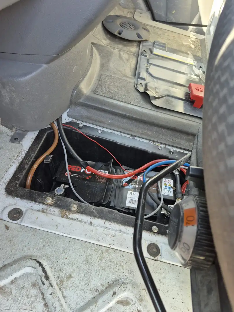 Volkswagen Crafter Weiß - 2