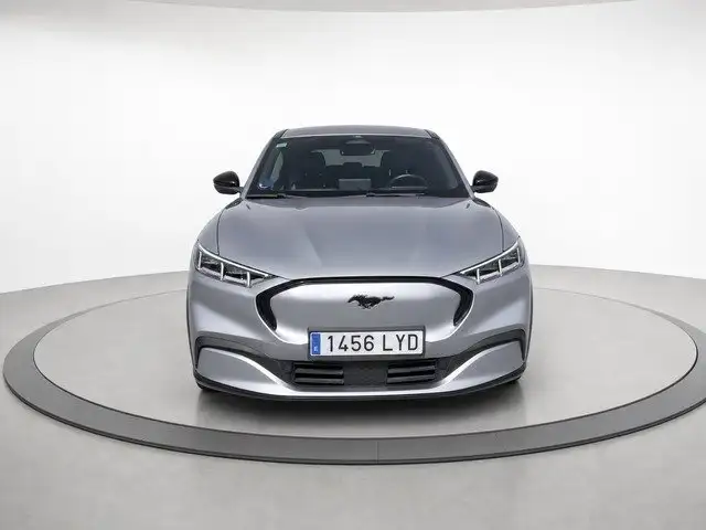 Ford Mustang AWD Rango extendido