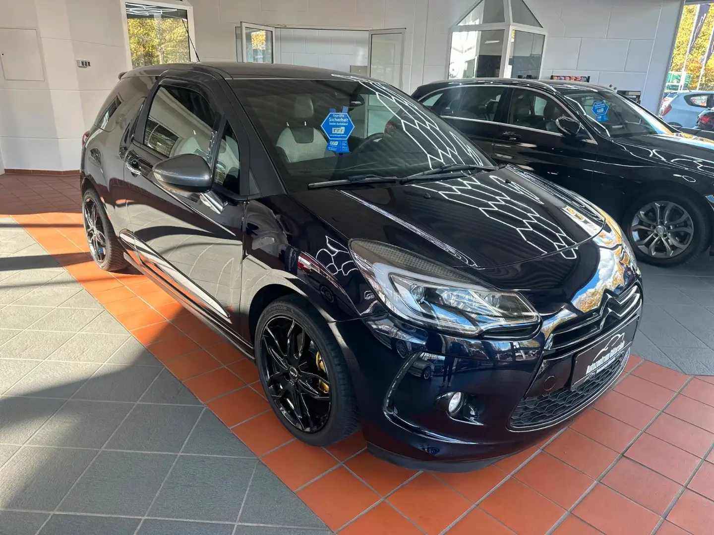 Citroen DS3 SportChic * R.Kamara / SitzH. / VOLLLEDER * Blau - 2