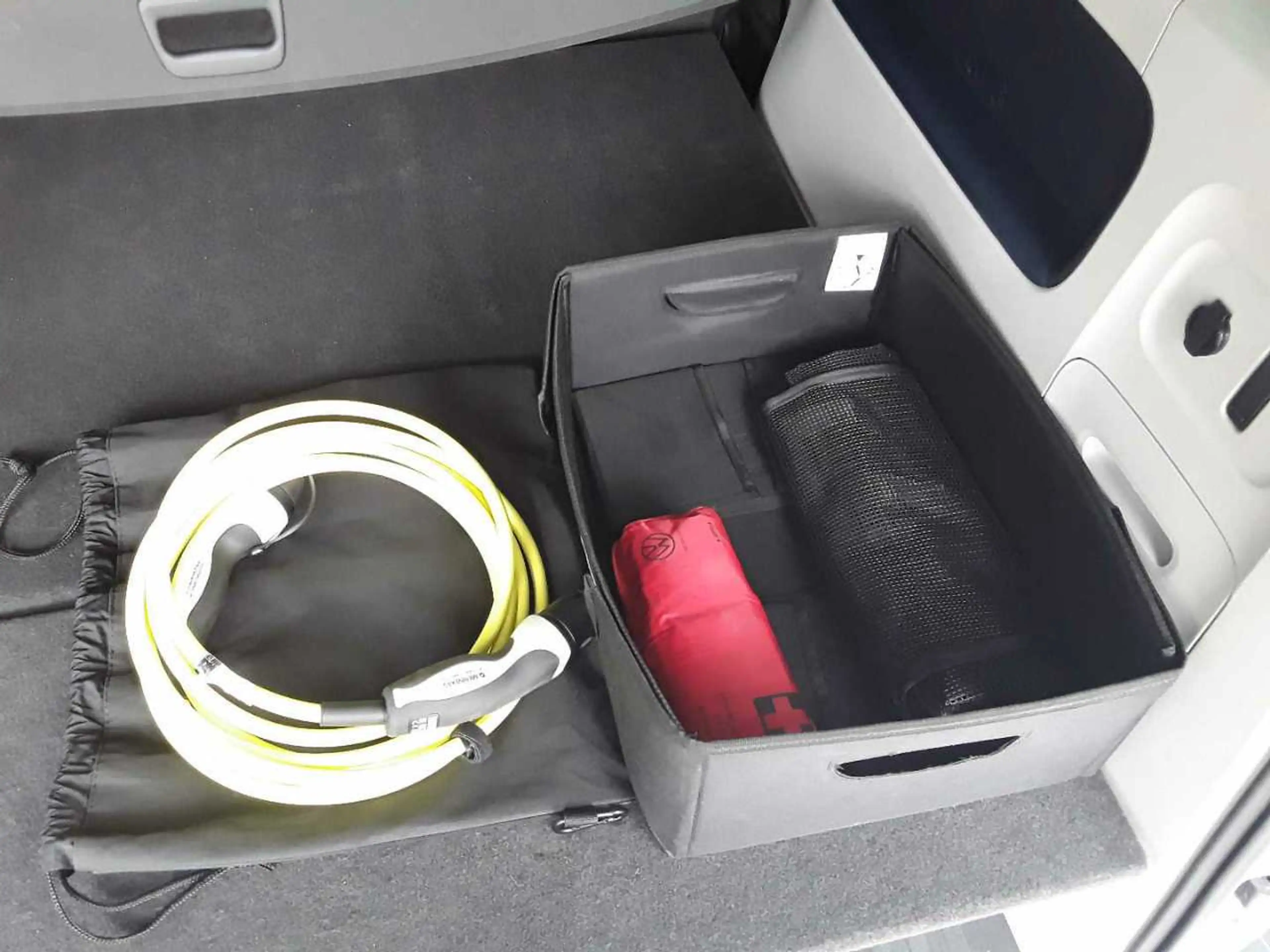 Volkswagen ID. Buzz Pro kurzer Radstand 210 kW (286 PS) Heckantrieb... — photo 10