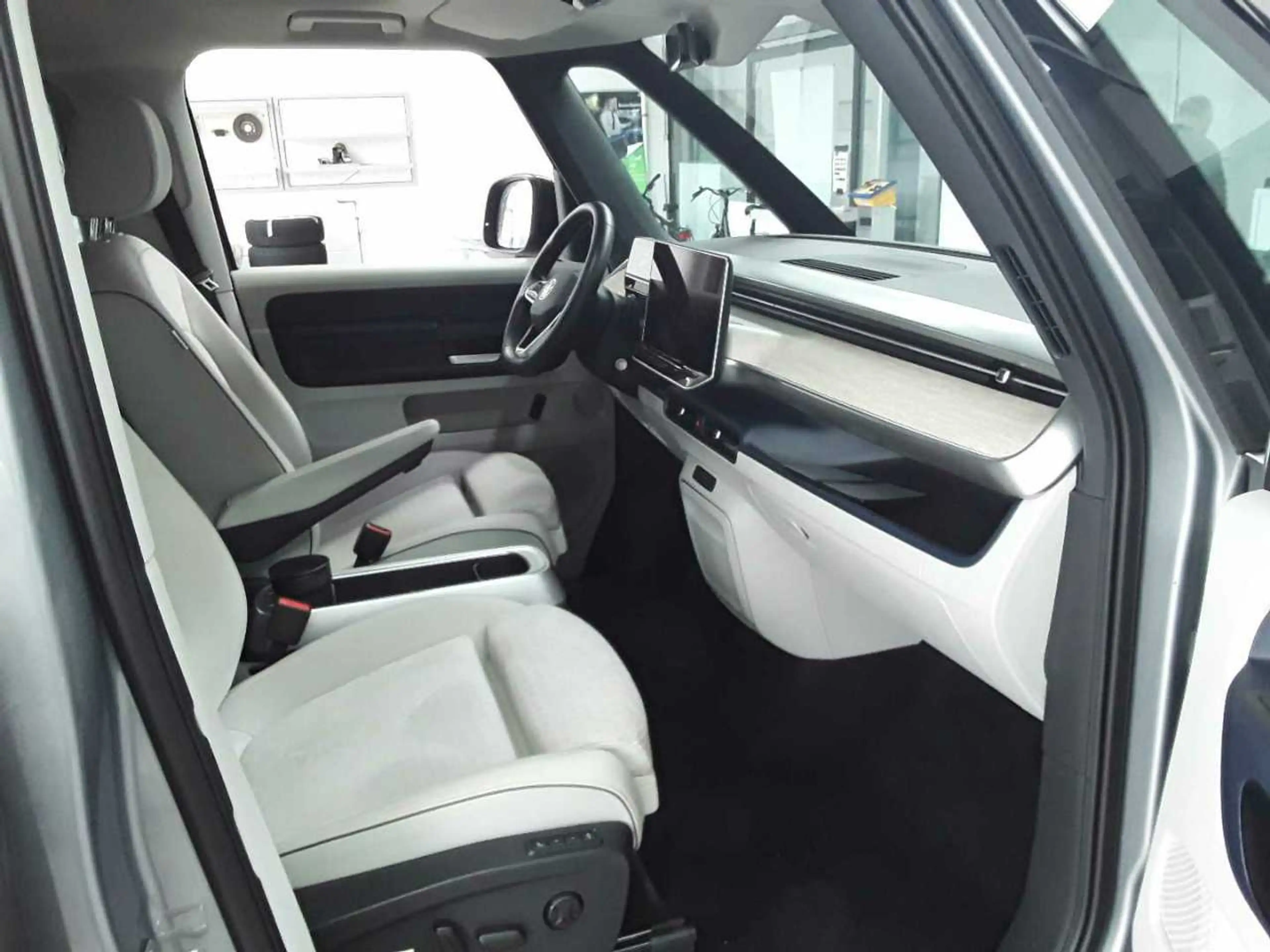 Volkswagen ID. Buzz Pro kurzer Radstand 210 kW (286 PS) Heckantrieb... — photo 5
