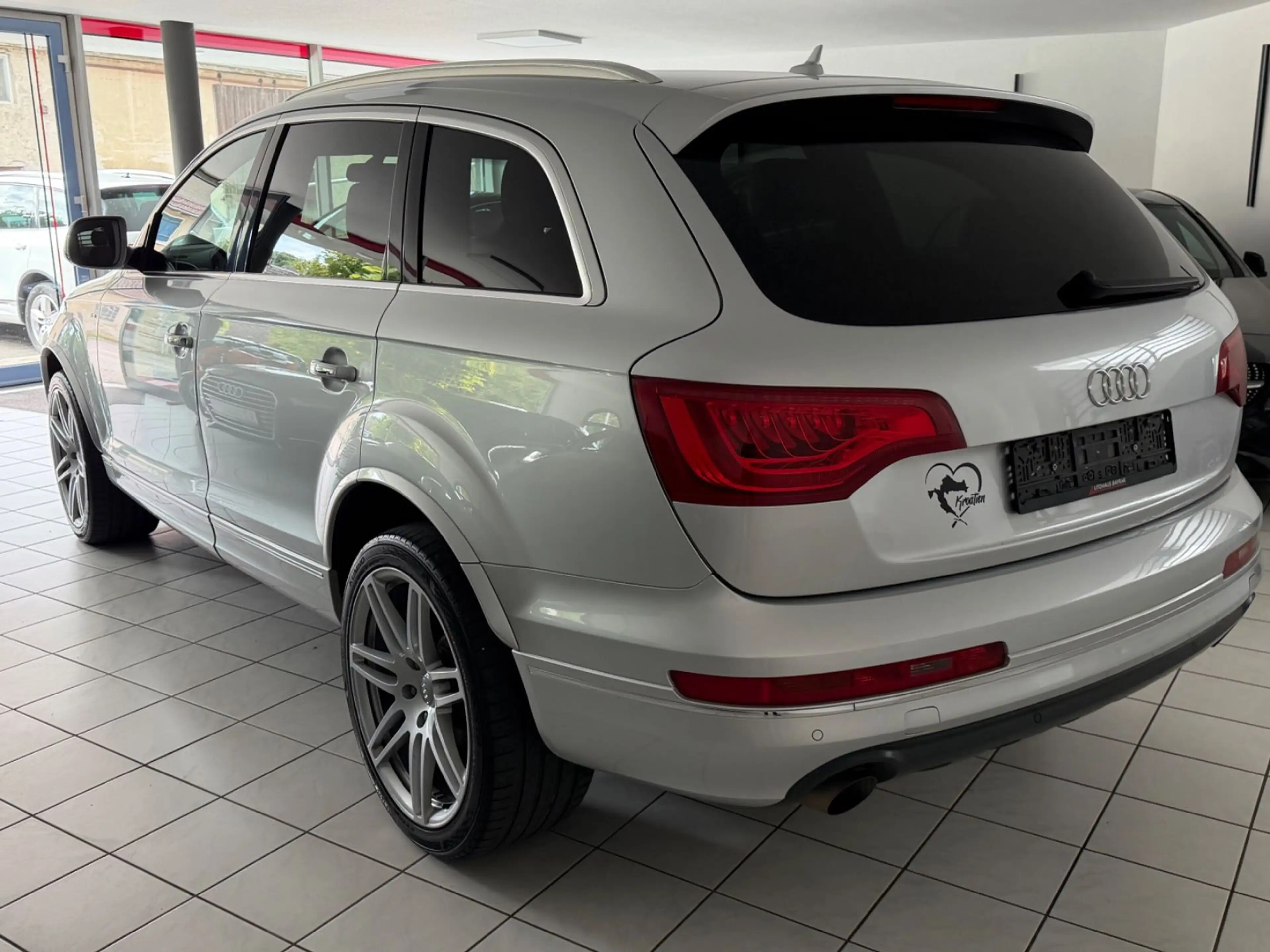 Audi Q7 3.0 TDI quattro,S-Line,Xenon,7-Sitzer,Navi,Tü — photo 5