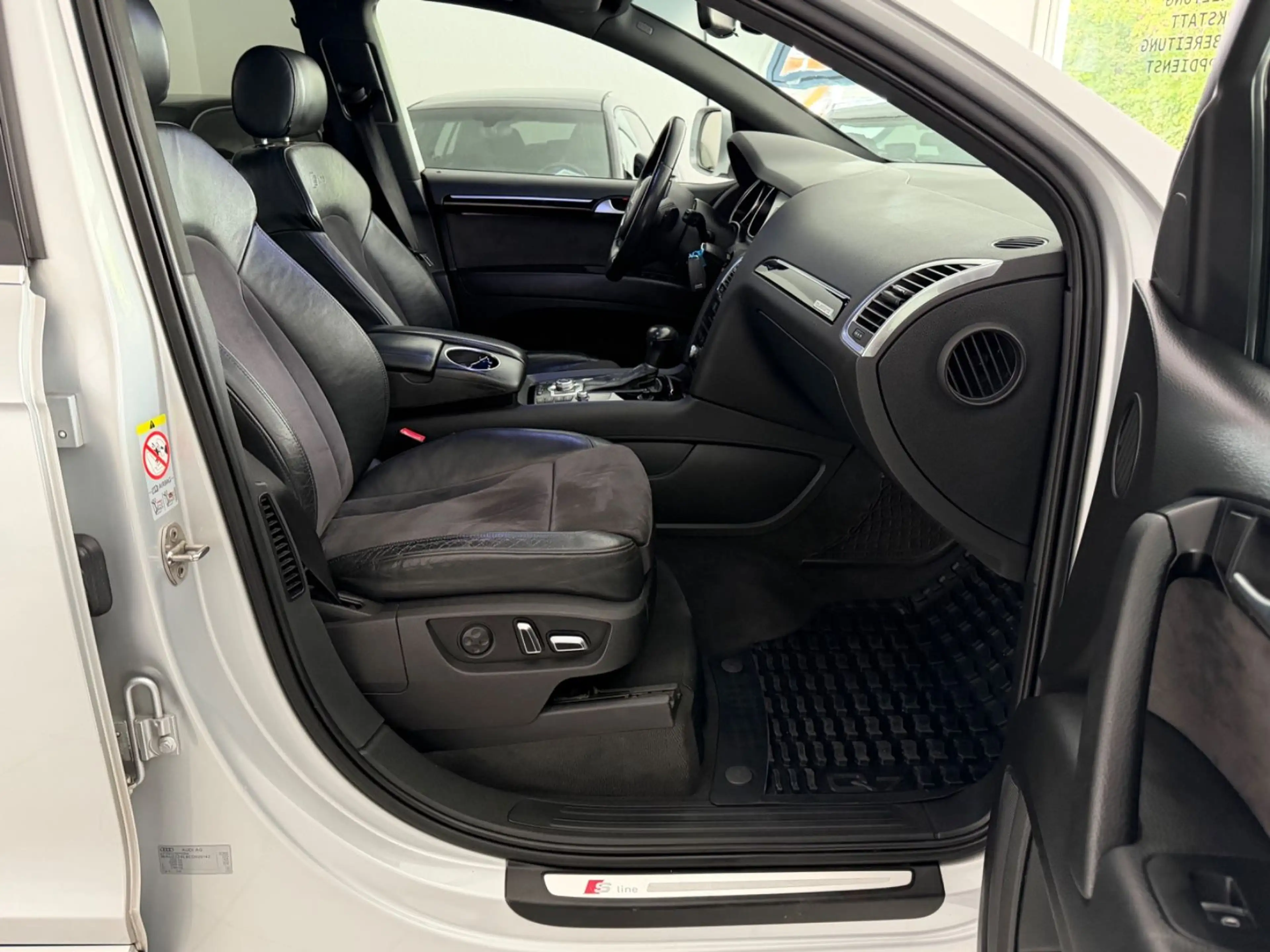 Audi Q7 3.0 TDI quattro,S-Line,Xenon,7-Sitzer,Navi,Tü — photo 13