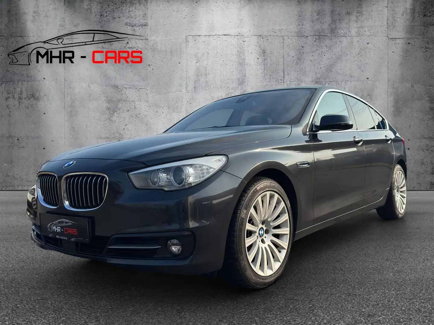 BMW 530 530 d xDrive Gran Turismo Šedá - 1