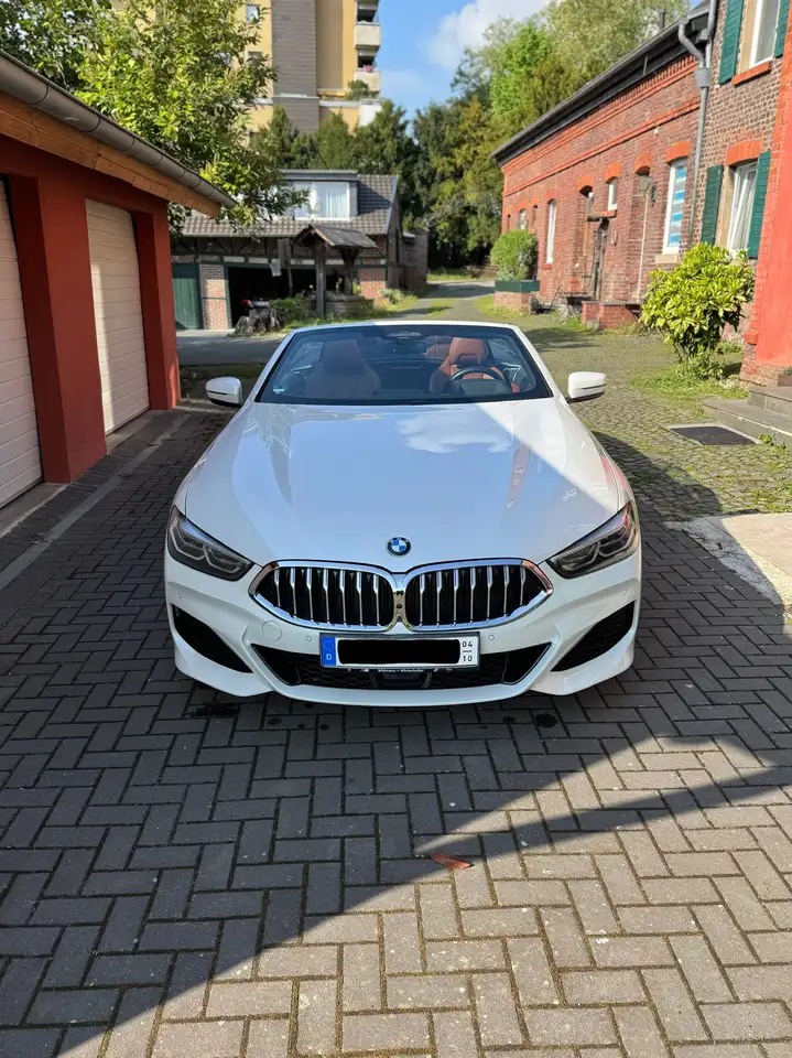 BMW 840
