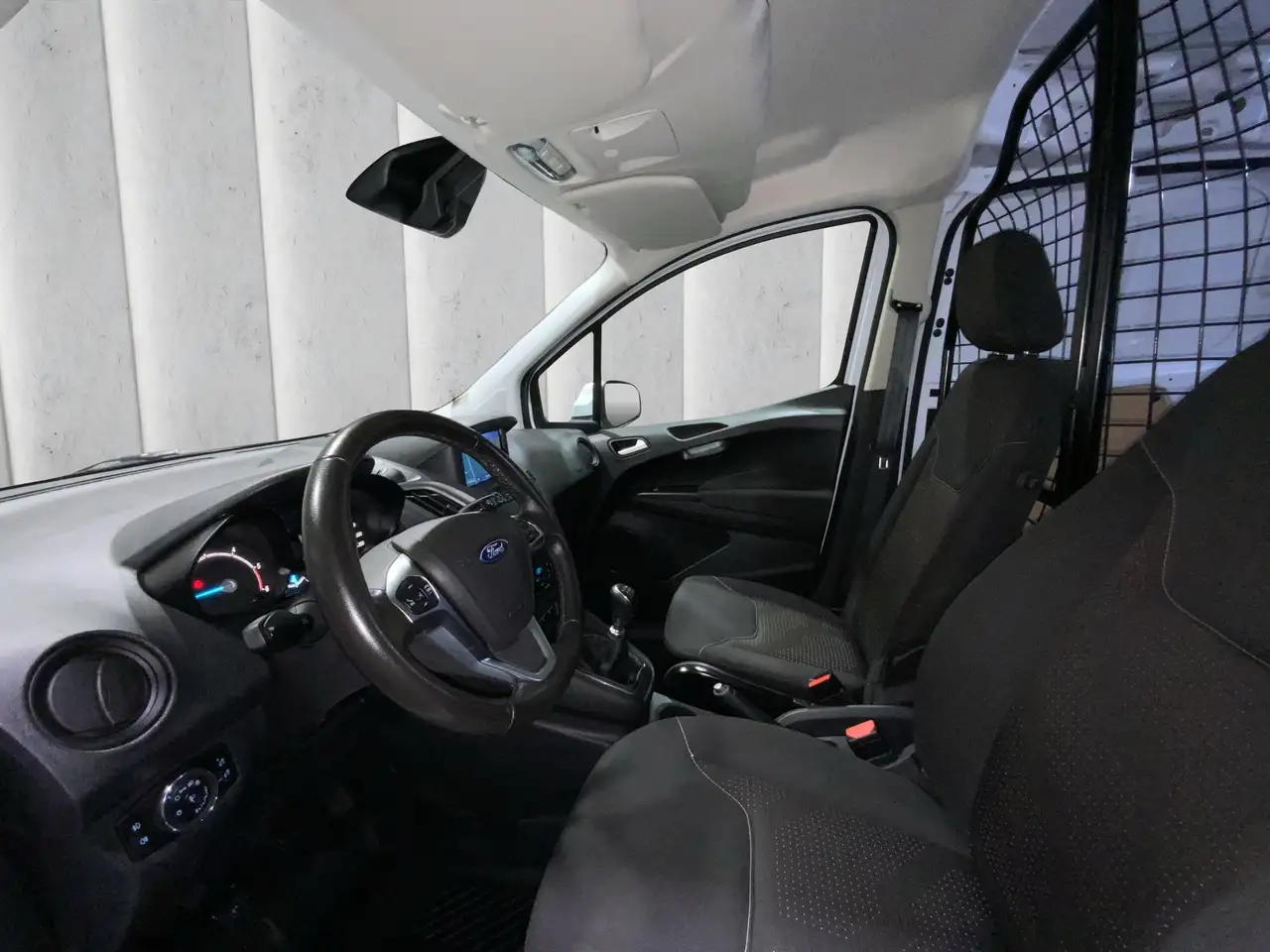 Ford Transit Limited, миниатюра 10