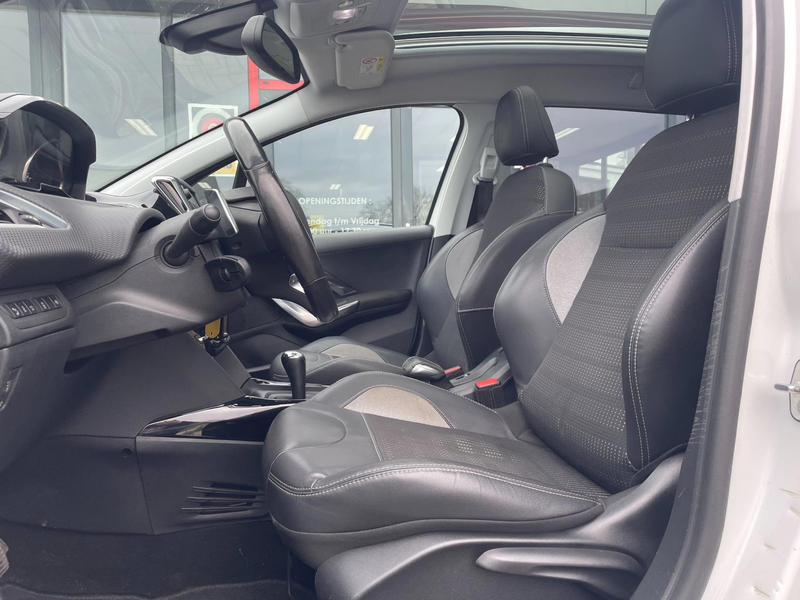 Peugeot 2008 1.2 Allure | Panodak | AUTOMAAT — photo 3