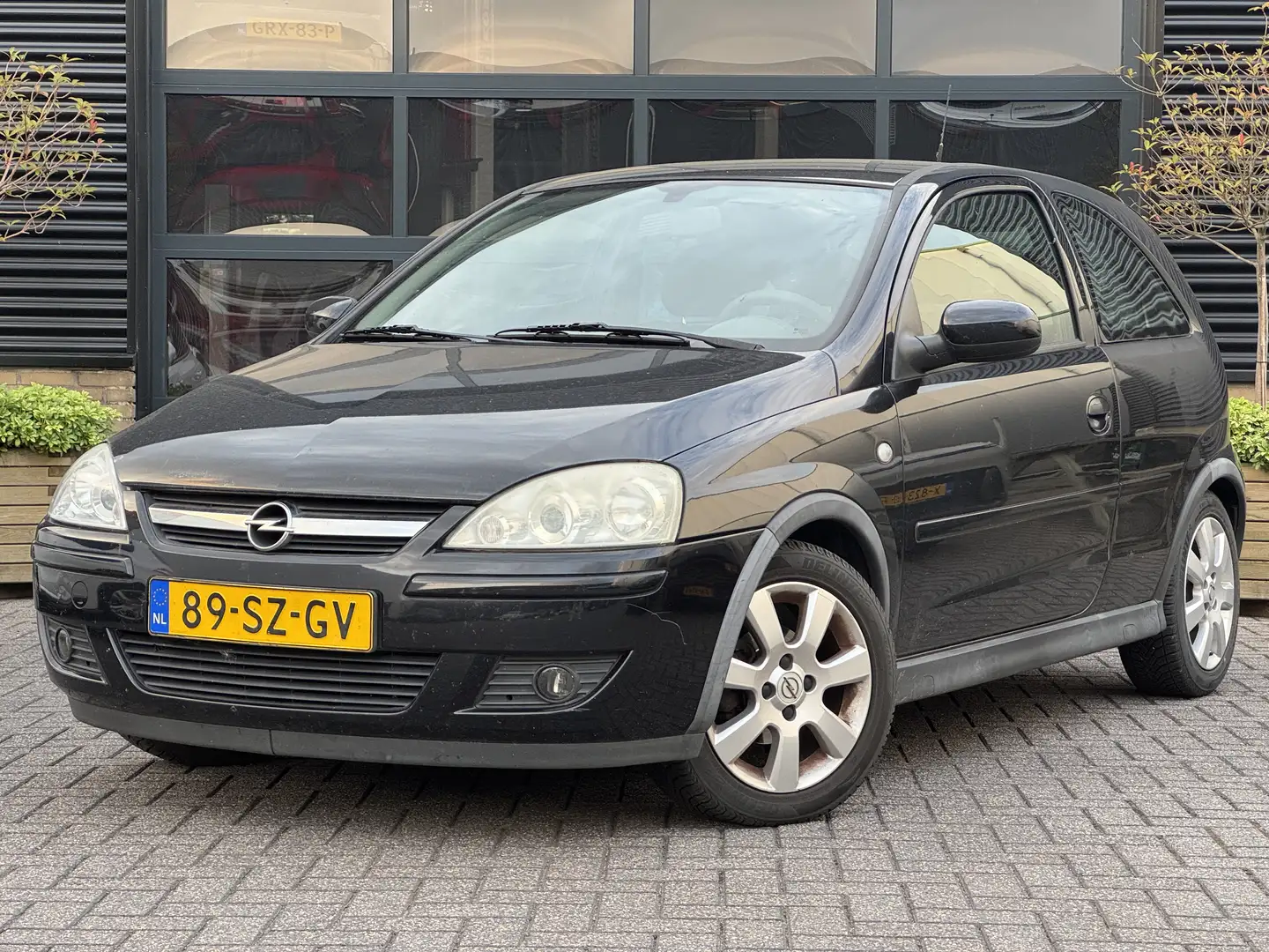 Opel Corsa 1.2-16V Silverline | Airco | Electrische Ramen/Spi Zwart - 1