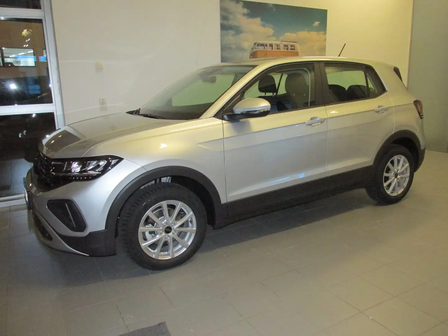 Volkswagen T-Cross 4Me TSI Silber - 2