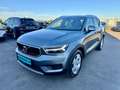 Volvo XC40 D3 Momentum AWD Geartronic Grau - thumbnail 3