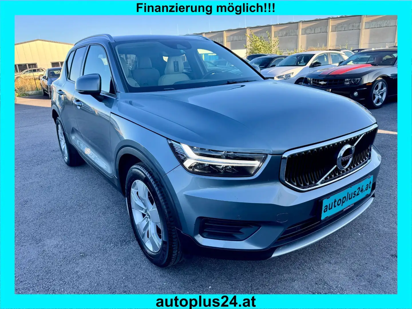 Volvo XC40 D3 Momentum AWD Geartronic Grau - 1
