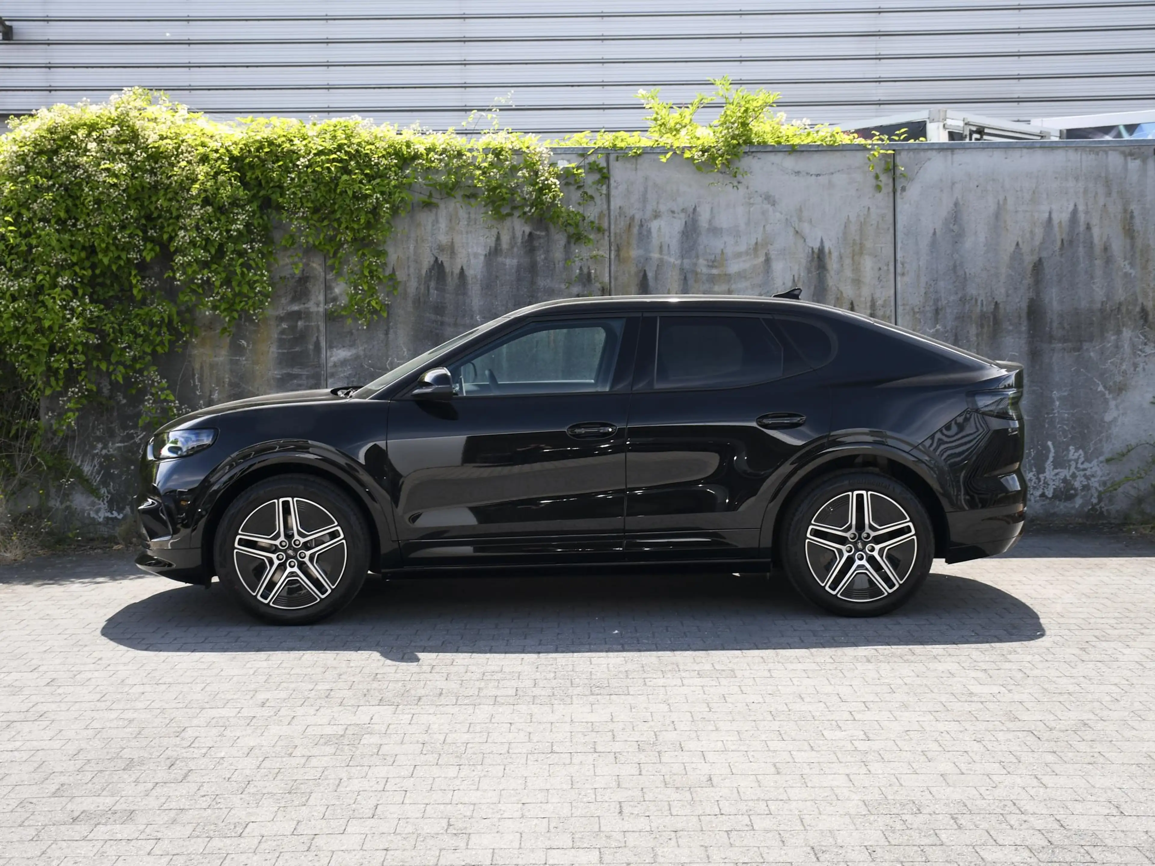 Ford Capri Premium Extended Range 79 kWh 340pk AWD Automaat 2 — photo 3