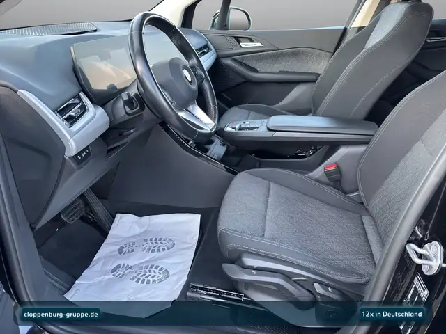 BMW 2 Series view 12