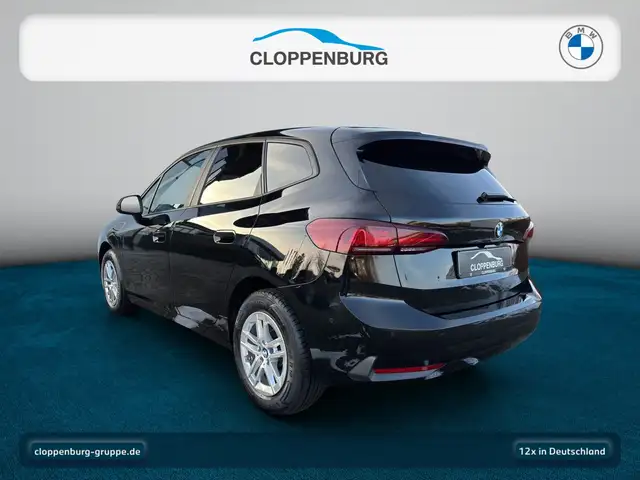 BMW 2 Series view 3