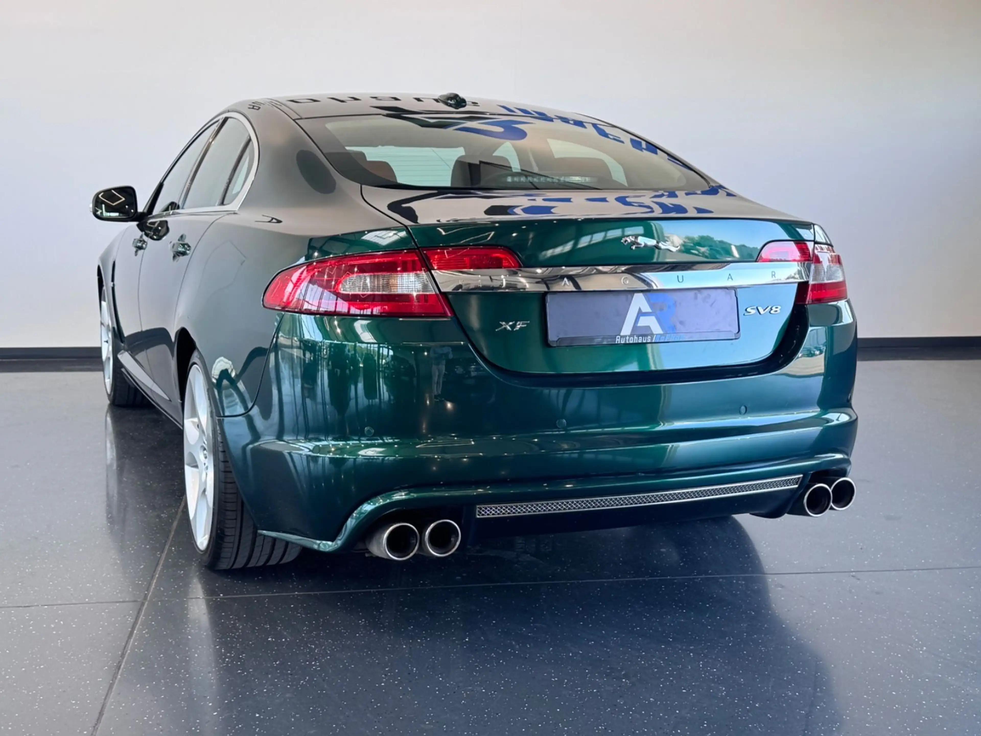 Jaguar XF 4.2 V8 Super*SPORT ABGAS*LEDER*SHZ*TOP ZUSTAN — photo 13