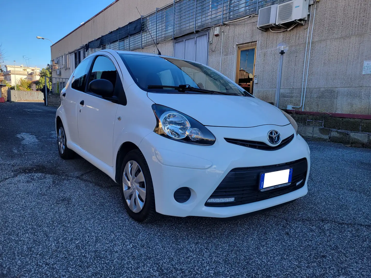 Toyota Aygo Aygo 1.0 Unico Proprietario Bianco - 1