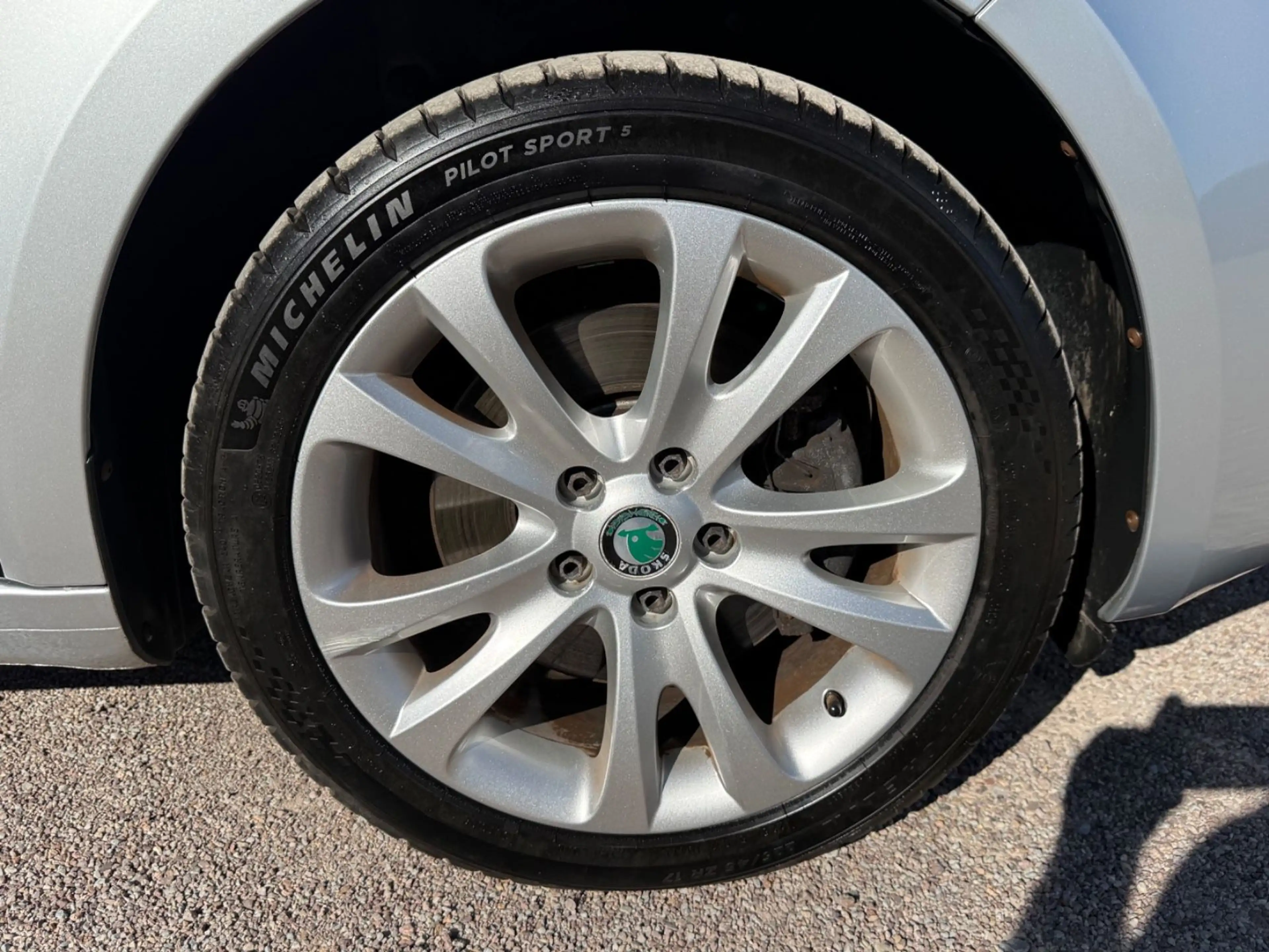 Skoda Superb Combi 1.8 160 PS Family — photo 12
