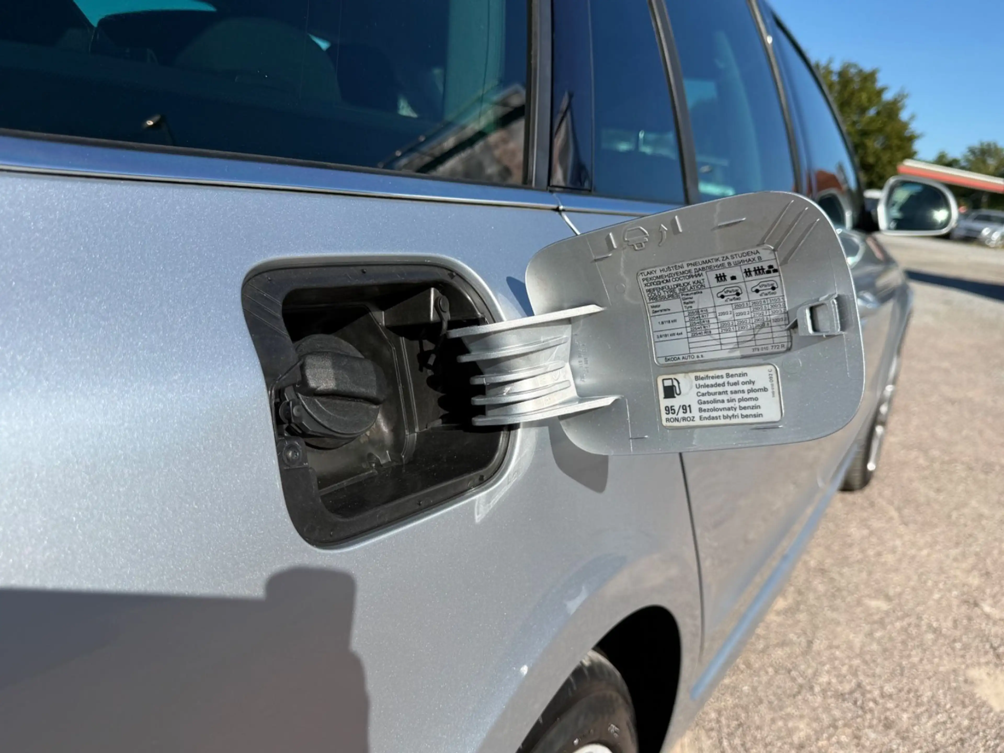 Skoda Superb Combi 1.8 160 PS Family — photo 11