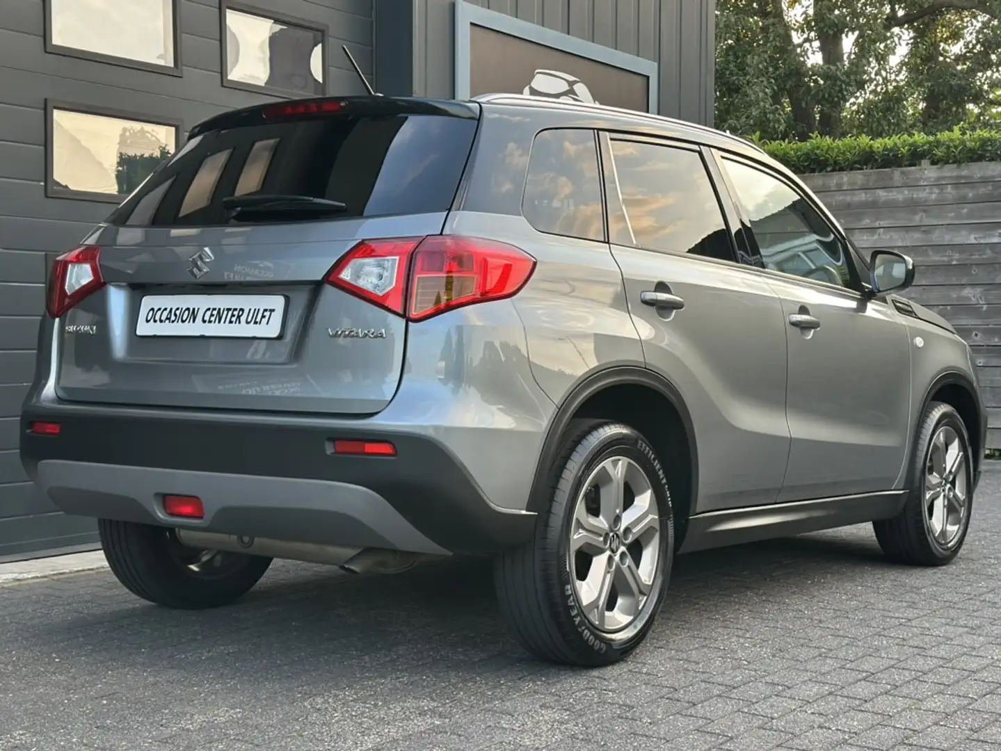 Suzuki Vitara 1.6 AUTOMAAT / CLIMATE CRUISE CONTR / LED ... Gris - 2