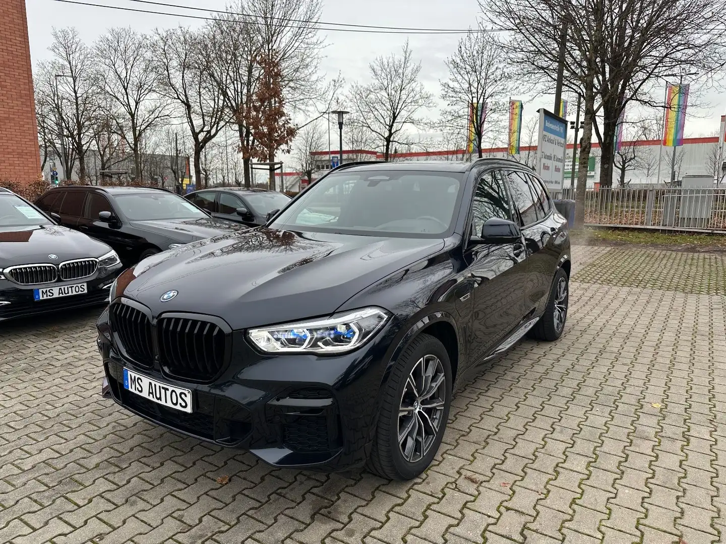 BMW X5 xD 45 e MSport*Panorama*Laserlic*Head Up*360° Schwarz - 1