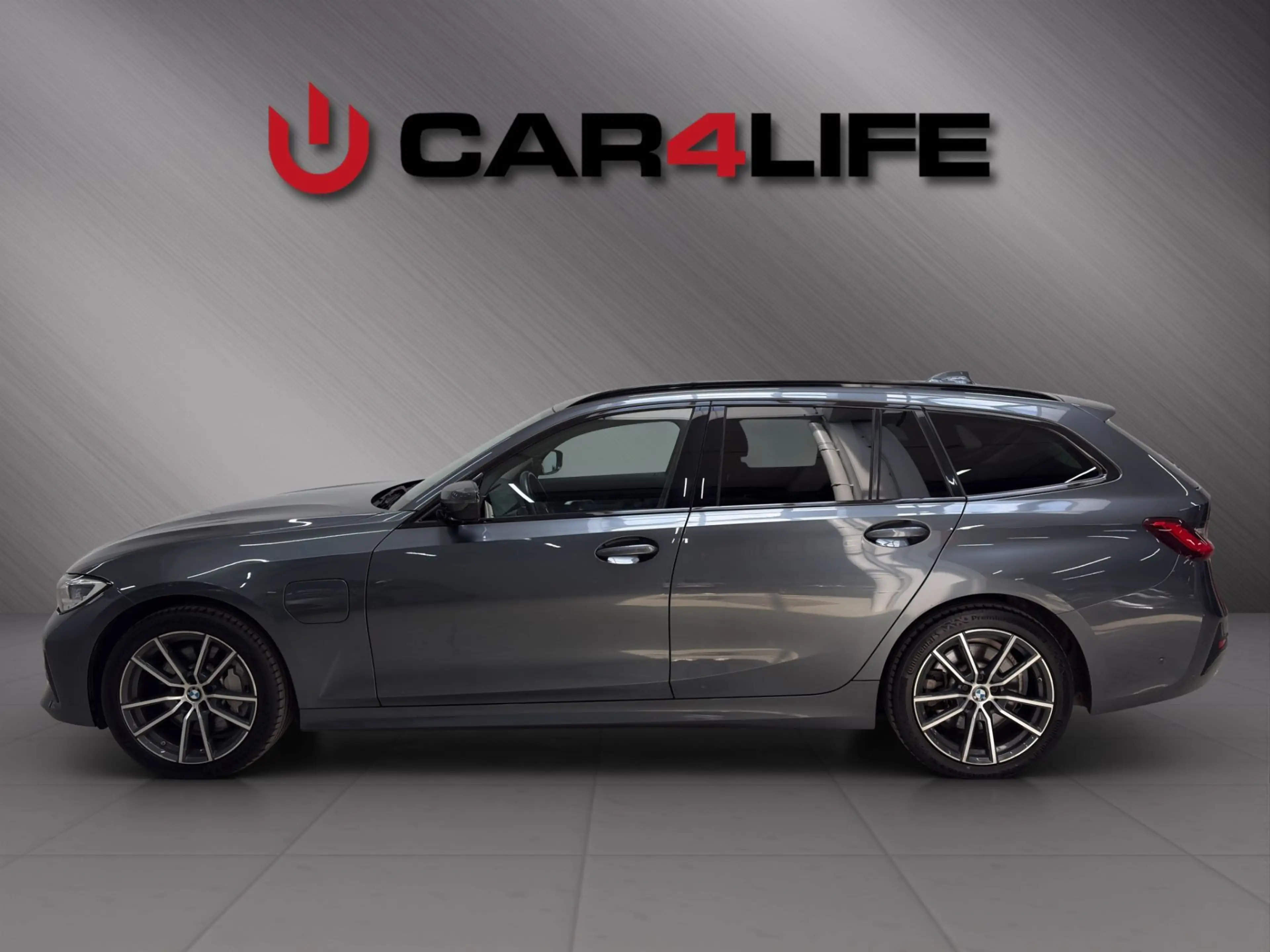 BMW 330 330e PHEV xDrive Touring Aut. Panorama*ACC*HeadUp — photo 8
