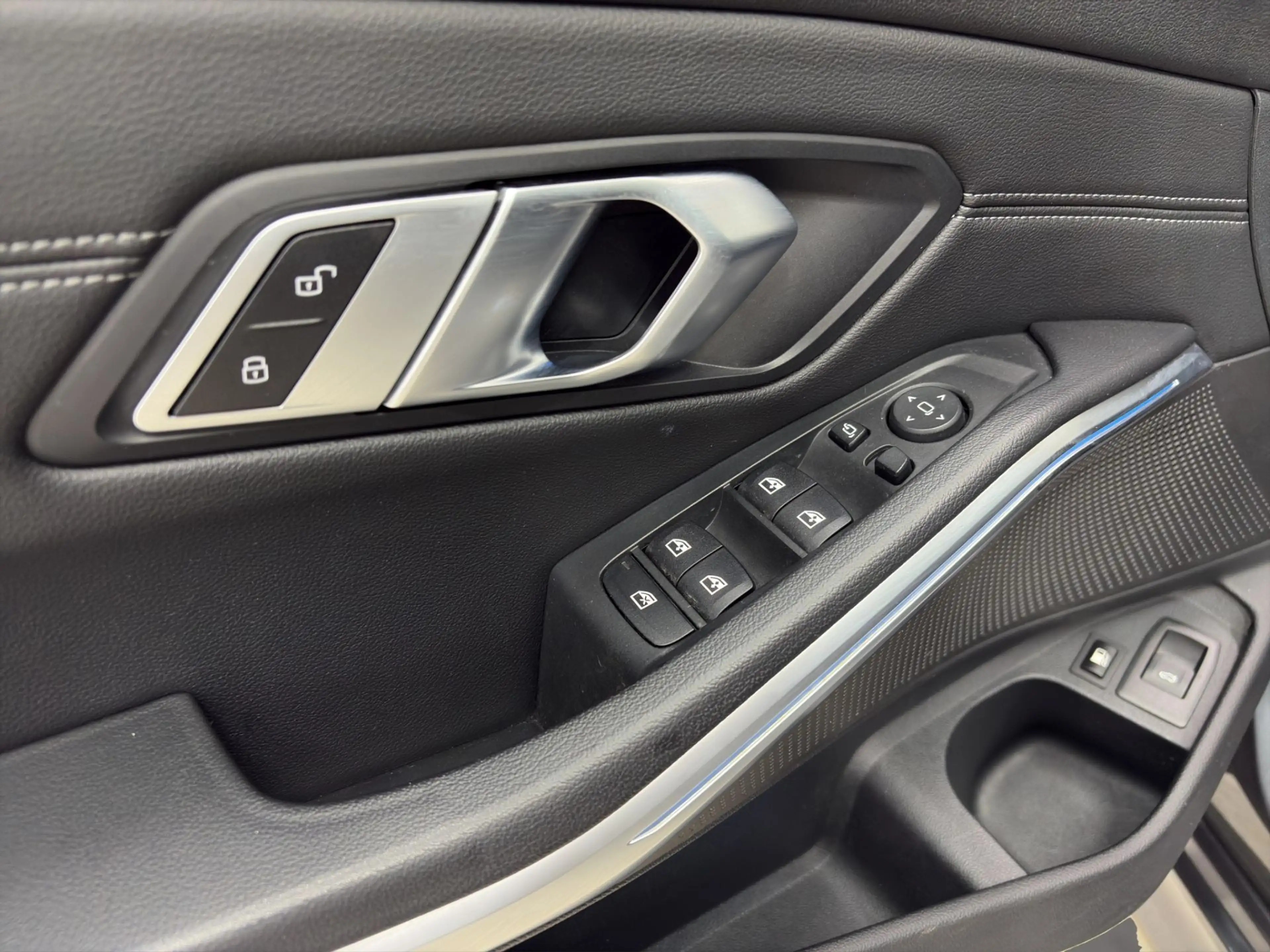 BMW 330 330e PHEV xDrive Touring Aut. Panorama*ACC*HeadUp — photo 14