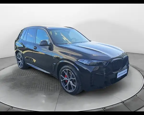 BMW X5 view 4