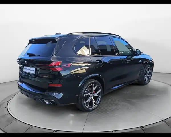 BMW X5 view 6