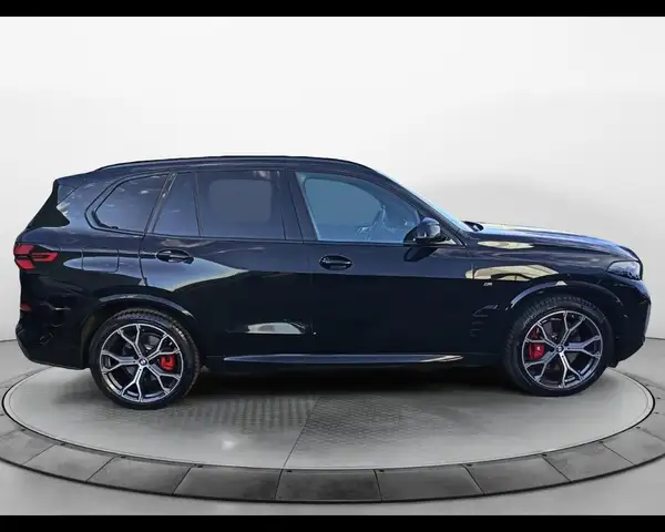 BMW X5 view 5