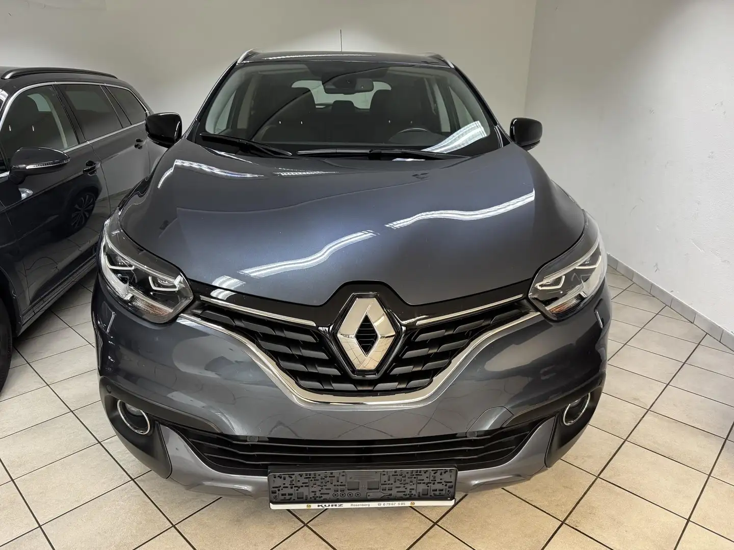 Renault Kadjar 1.3 BOSE (160PS) LED/19"ALU/NAVI/TEILLEDER 1.3 ... Grau - 2
