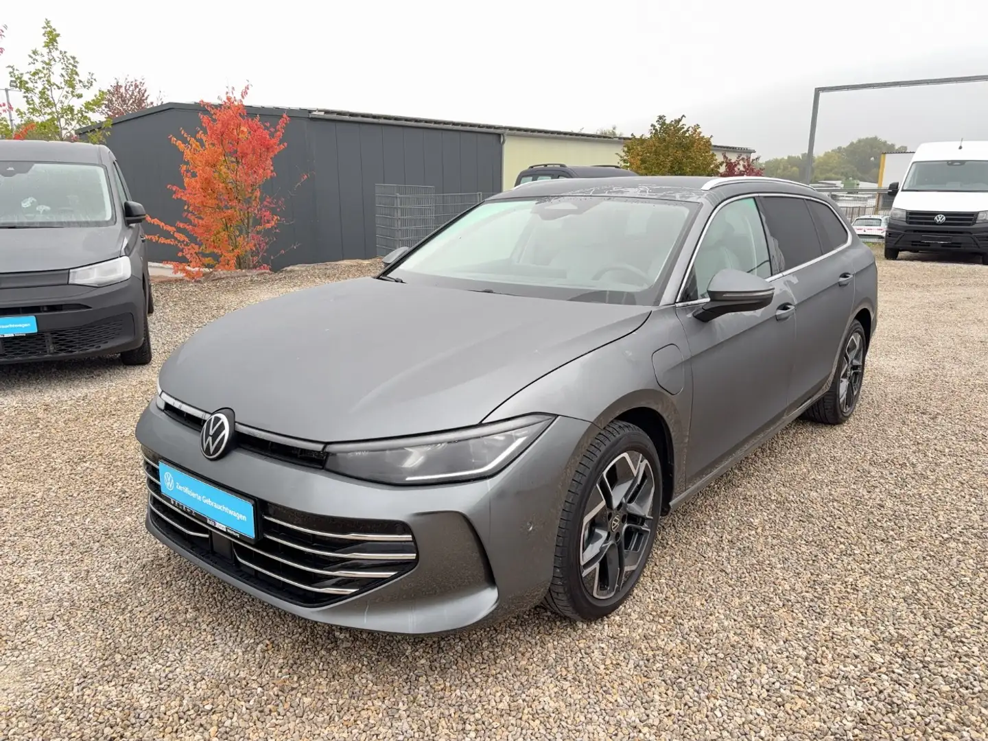 Volkswagen Passat Elegance eHybrid CarPlay+Matrix+CCS+ACC Grau - 2