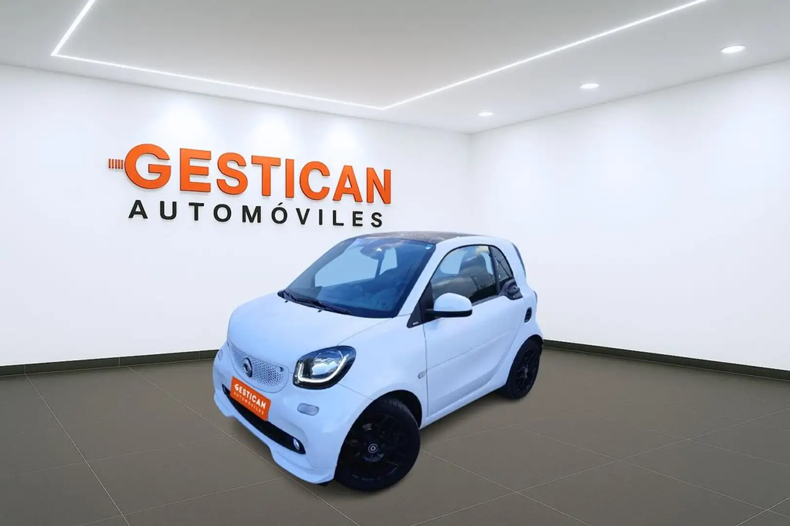 smart forTwo 0.9 66kW (90CV) COUPE Urbanshadow Editio Blanco - 1
