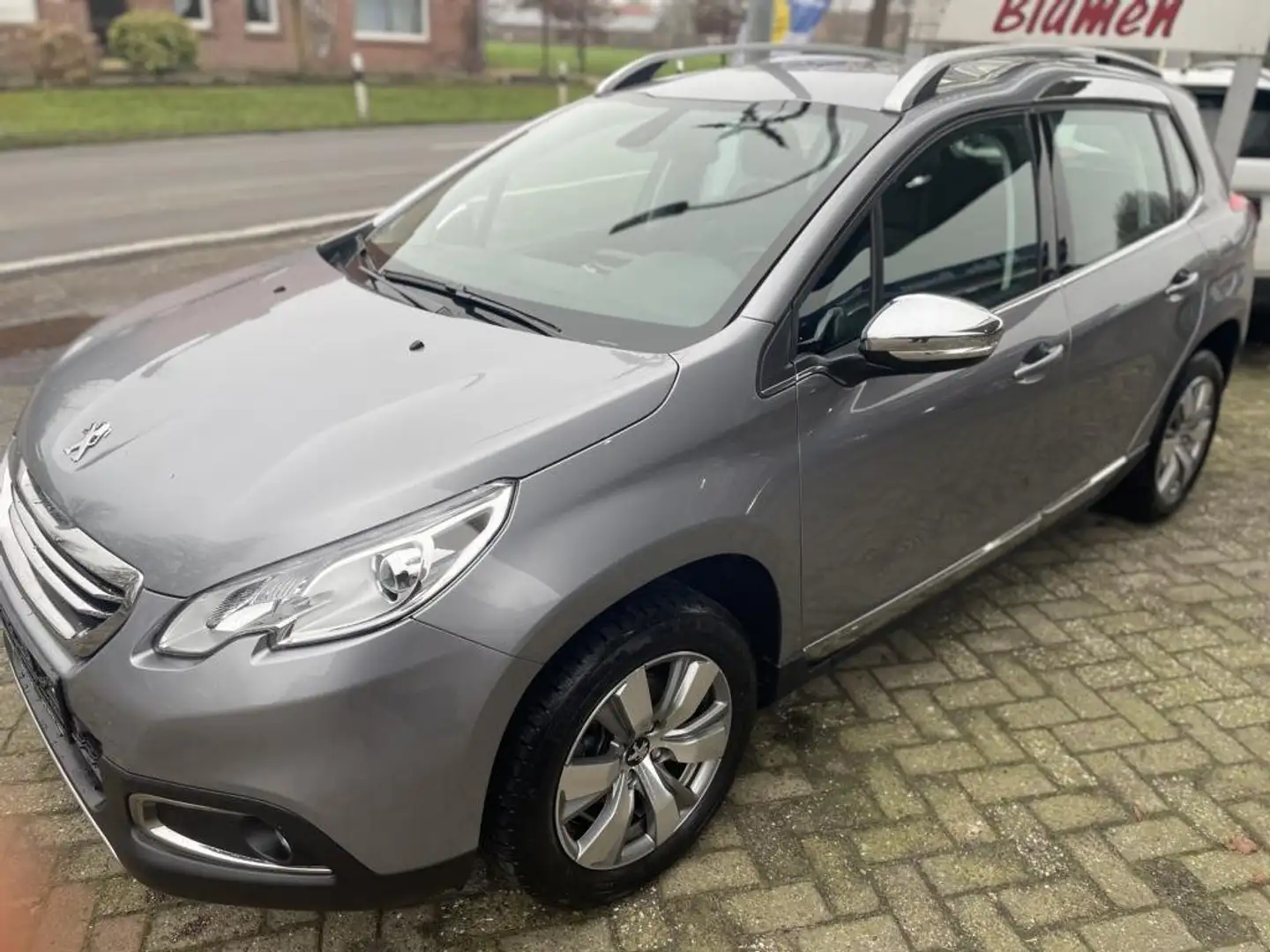 Peugeot 2008 Allure Leder Sitzheizung Navi Rückfahrkamera Grau - 2