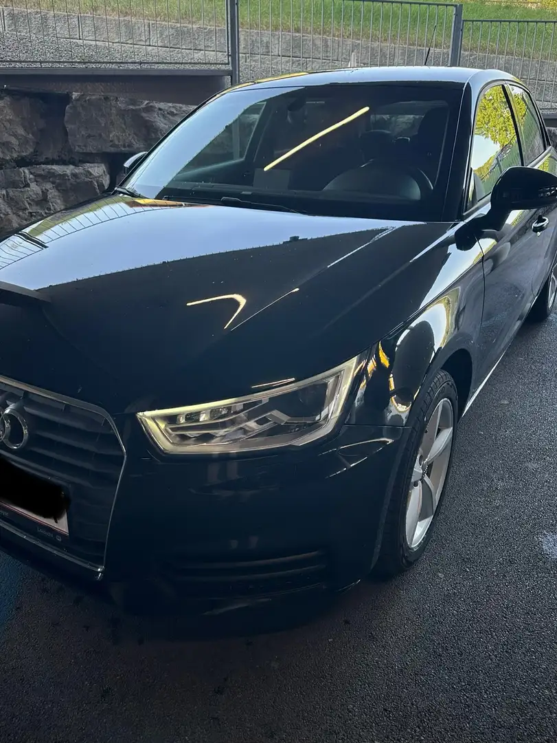 Audi A1 A1 SB 1,0 TFSI intense intense Schwarz - 2