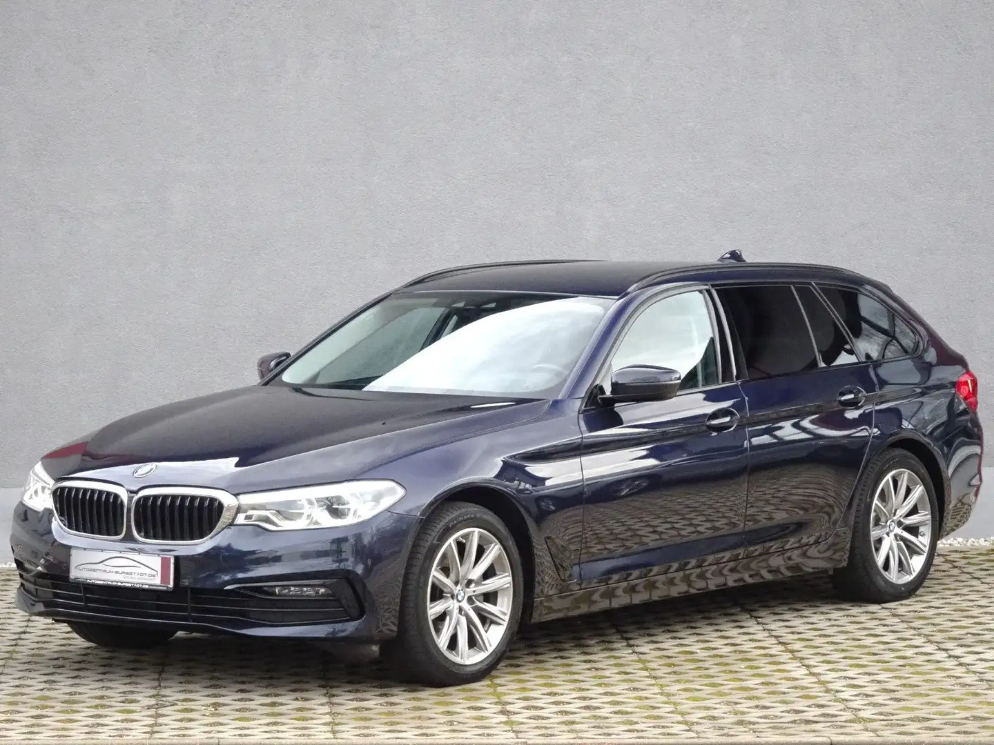 BMW 520 d Touring xDrive Steptronic Sport Line Blau - 1