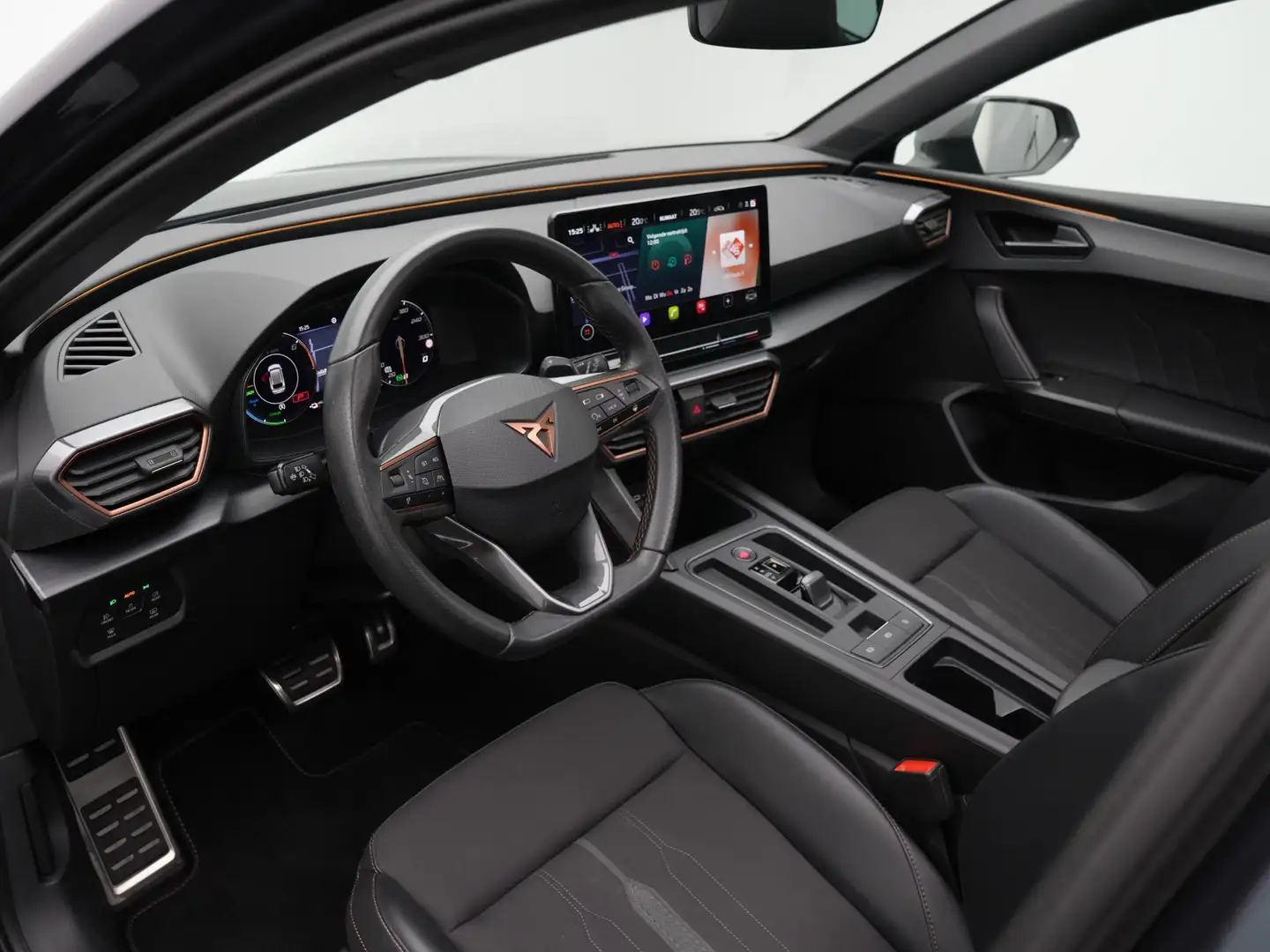 CUPRA Leon Sportstourer 1.4 e-Hybrid 245 pk DSG VZ Performanc Gris - 2