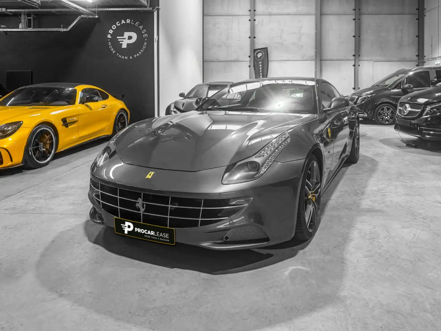Ferrari FF V12 6.3 4x4 / SERVICE FERRARI / TOP ZUSTAND Gris - 2