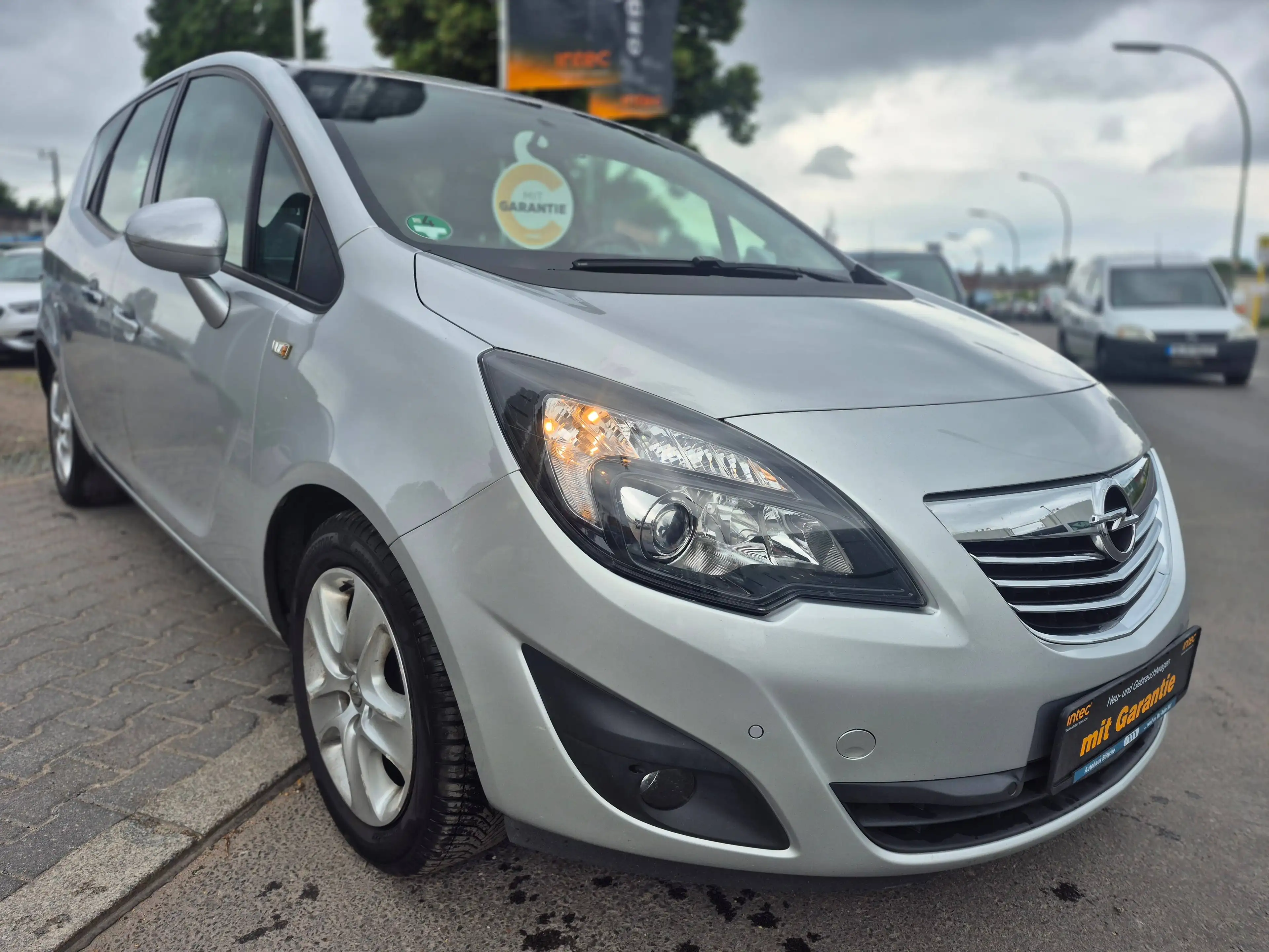 Opel Meriva Innovation 1 Hand Serviceheft 12 M.Garantie Fahrradträger