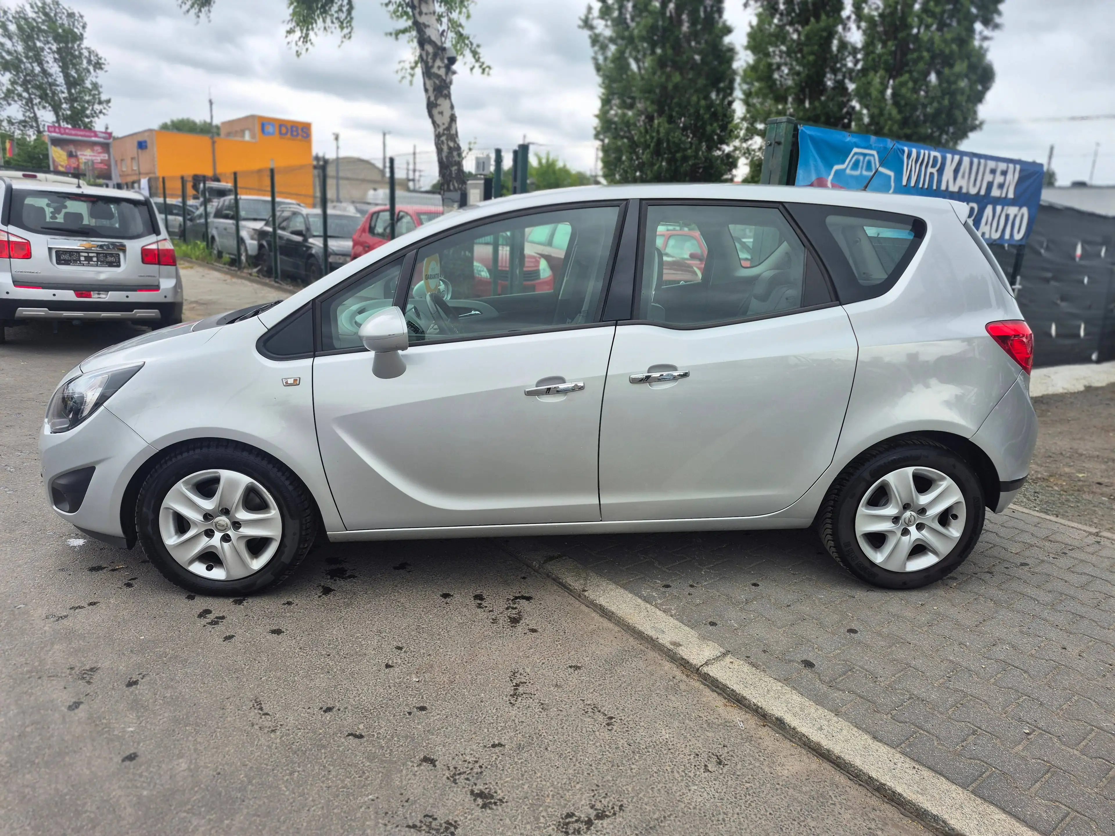 Opel Meriva Innovation 1 Hand Serviceheft 12 M.Garantie Fahrradträger — photo 9