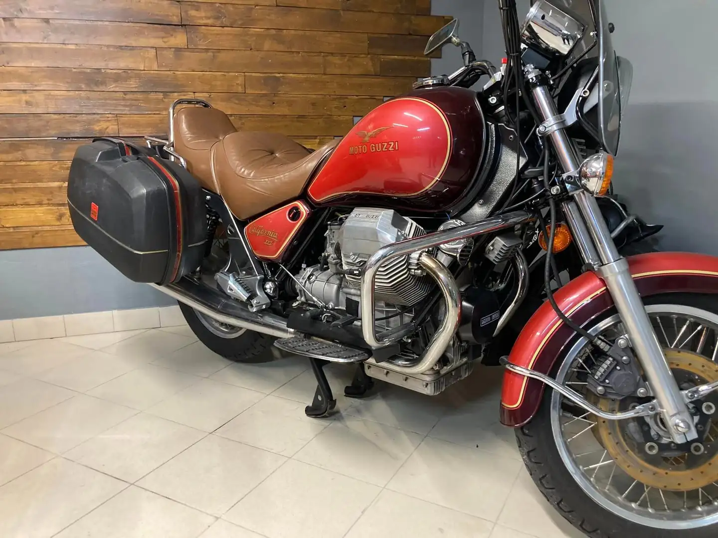 Moto Guzzi California 1000 Bruin - 1
