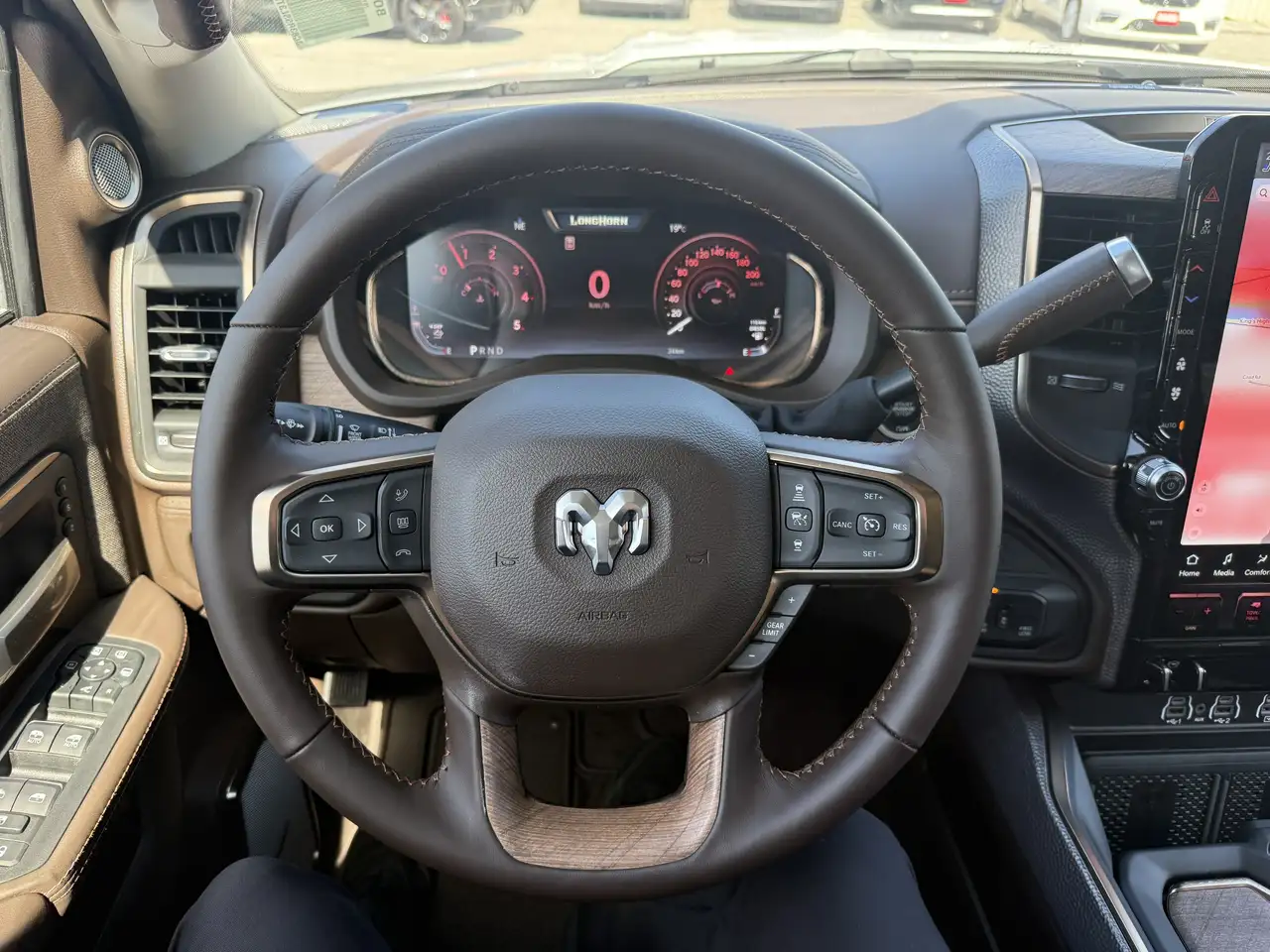RAM 2500 снимка RAM 2500
