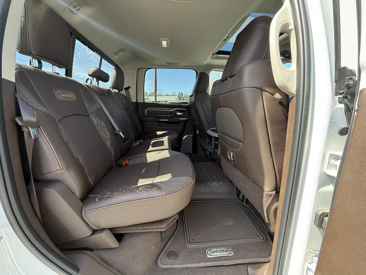 RAM 2500 снимка RAM 2500