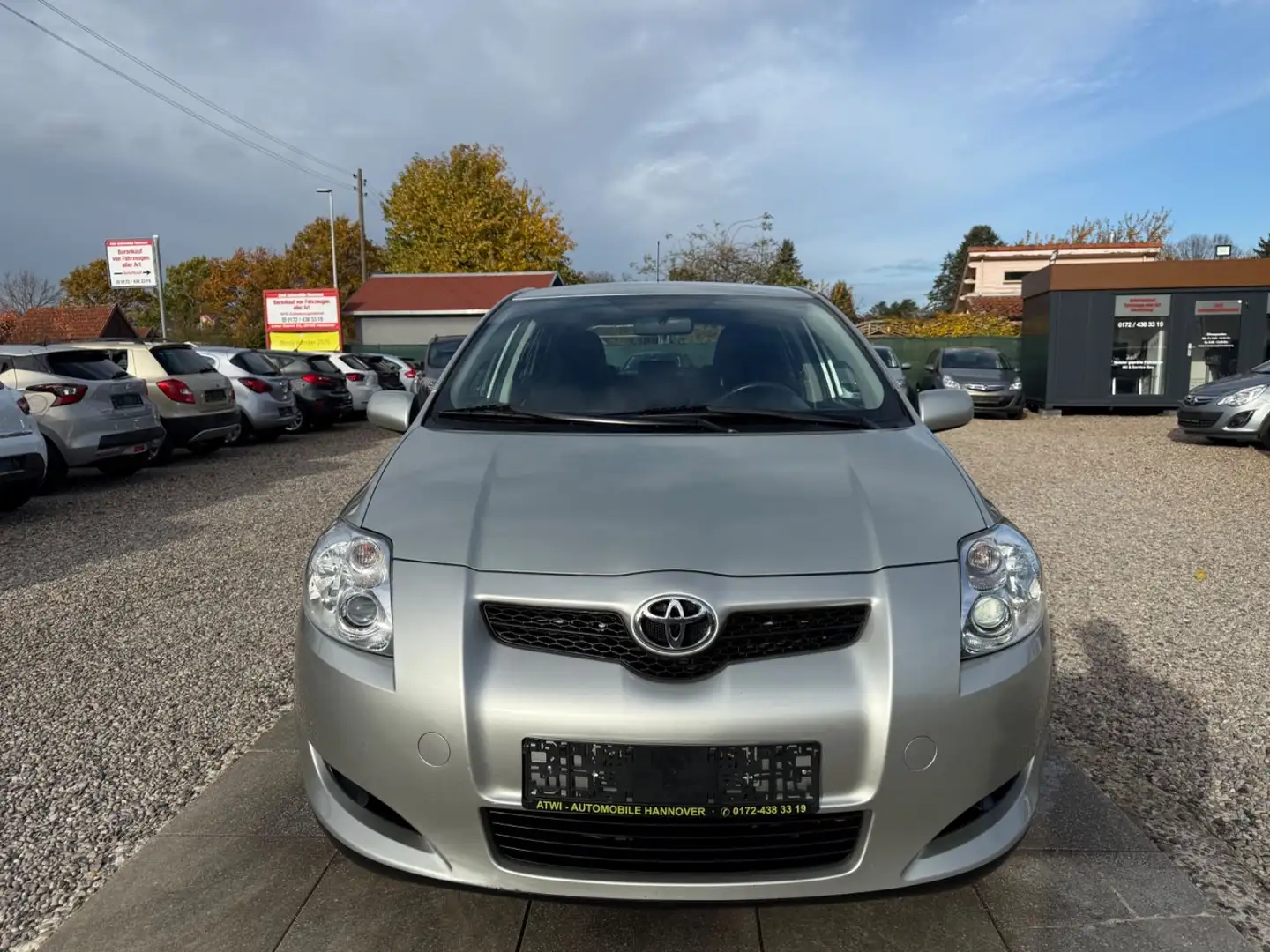 Toyota Auris 1,6 Luna Sportsitze Sport Lenkrad Argent - 2