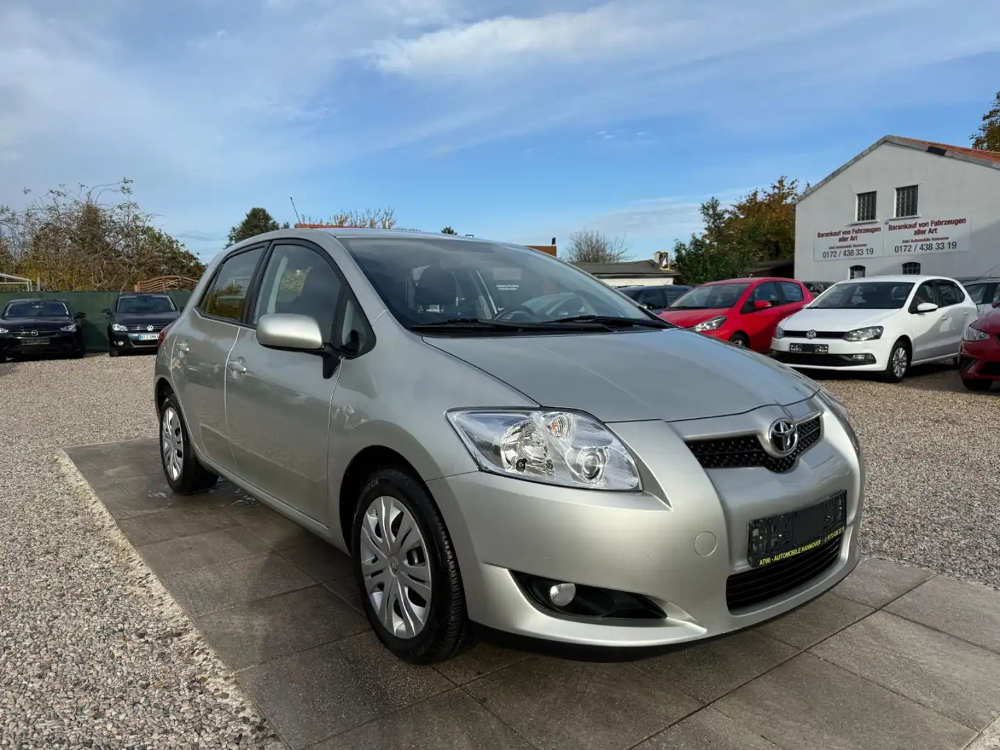 Toyota Auris 1,6 Luna Sportsitze Sport Lenkrad Argent - 1