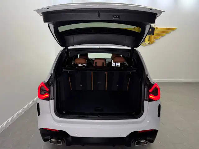 BMW X3 view 24