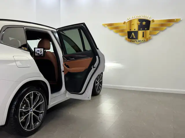 BMW X3 view 22